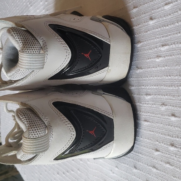 Boys Size 7 Jordan VII True Flight - Picture 6 of 8